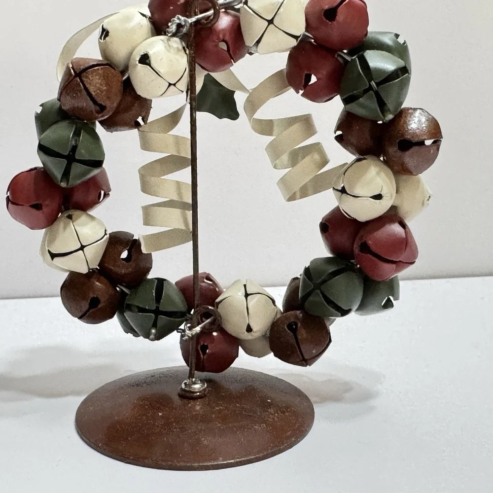 LOT 6 RED WREATH HOLLY BERRY PHOTO / PLACE CARD HOLDERS HOLIDAY THEMED CHRISTMAS